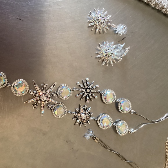 Kirks Folly necklace - Picture 7 of 7